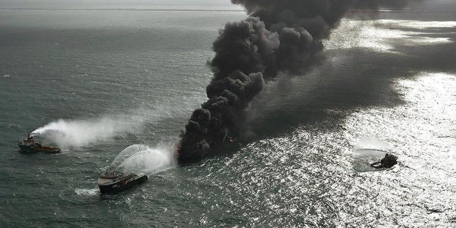 Lanka Ship fire AP
